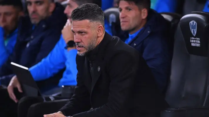 Martín Demichelis, molesto con arbitraje tras derrota de Rayados ante Pachuca