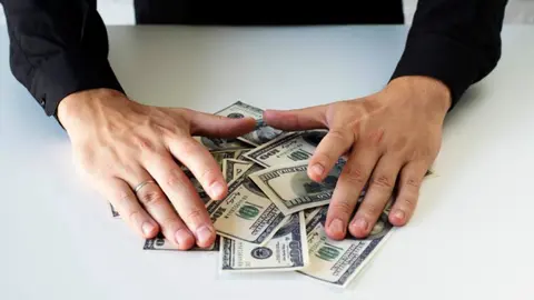 ¿Cambiarás dólares? Avanza el peso este jueves14 de febrero