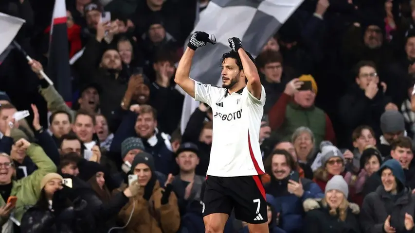 Raúl Jiménez igualó la marca de Chicharito Hernández | AP