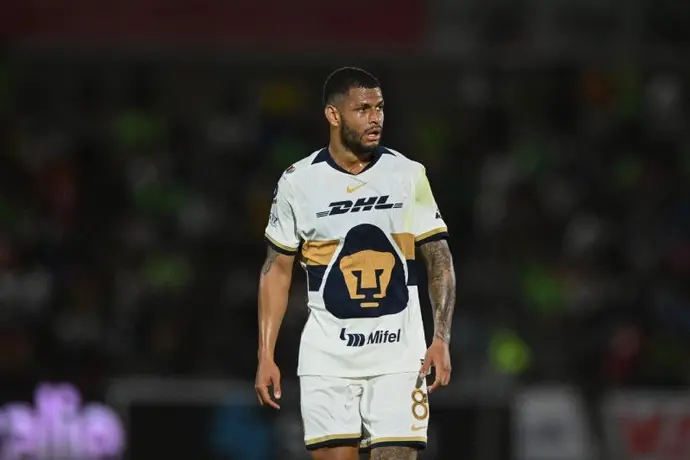 José Caicedo a nada de dejar a Pumas