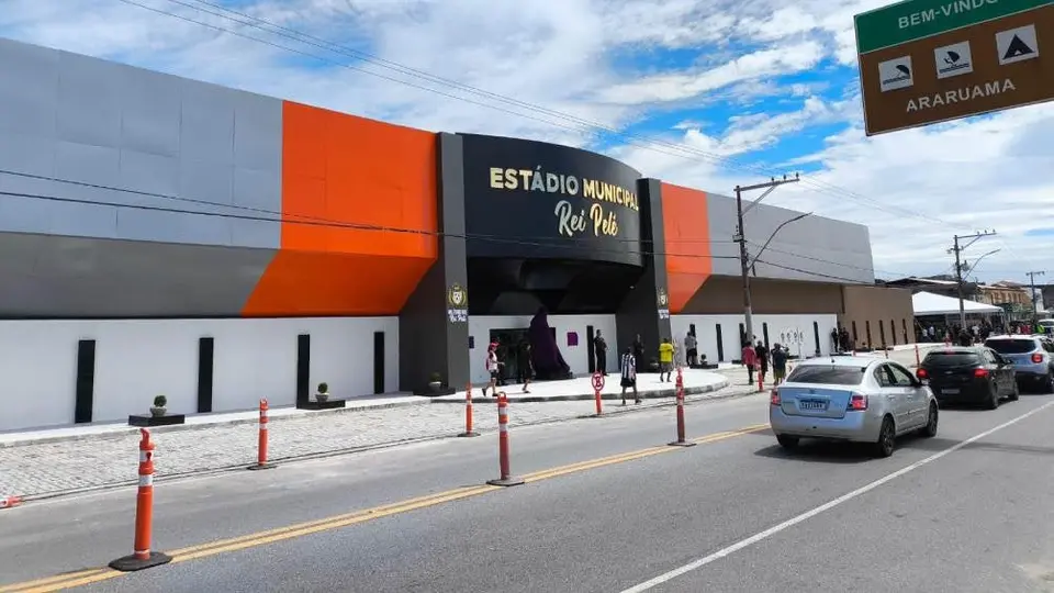Inauguran nuevo estadio en Brasil a manera de homenaje a Pelé
