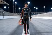 Piloto mexicano Rafael Villagómez permanecerá en F2 este 2025