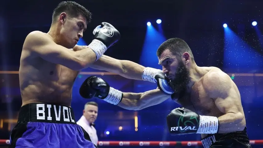 Artur Beterbiev vs Dmitry Bivol | AP