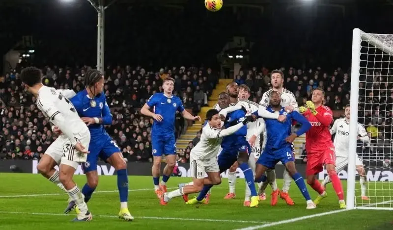 Raúl Jiménez en partido contra Chelsea | AP