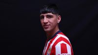 Alan Pulido debuta en su segunda etapa con Chivas