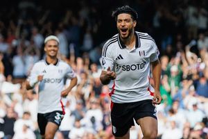 Premier League presume marca de Raúl Jiménez