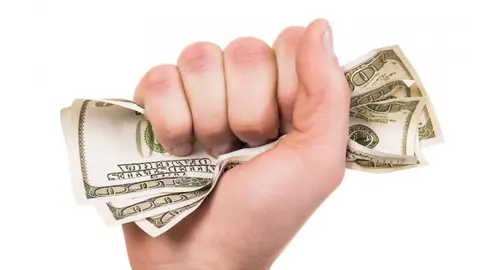 ¿Cambiarás dólares? El peso cierra bien este viernes 24 de enero