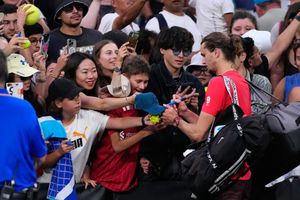 Zverev se suma a la fiesta de Djokovic y Alcaraz en el Abierto de Australia