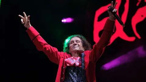 ¡Fuimos Felices! Álex Lora brilla con épica celebración de los 56 años de El Tri ante 65 mil personas