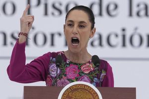 México y Estados Unidos acuerdan pausar los aranceles por un mes