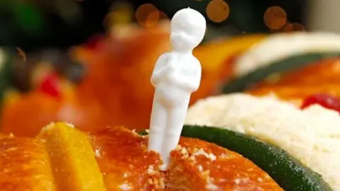 Te decimos dónde y cómo puedes reciclar los muñequitos de la Rosca de Reyes en CDMX