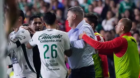 Óscar García ofrece disculpas tras agresión en juego ante León