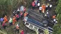 Confirman muerte de un mexicano en accidente de autobús en Guatemala