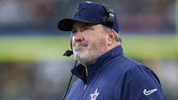 Mike McCarthy deja a los Dallas Cowboys; Saints y Bears interesados en firmarlo