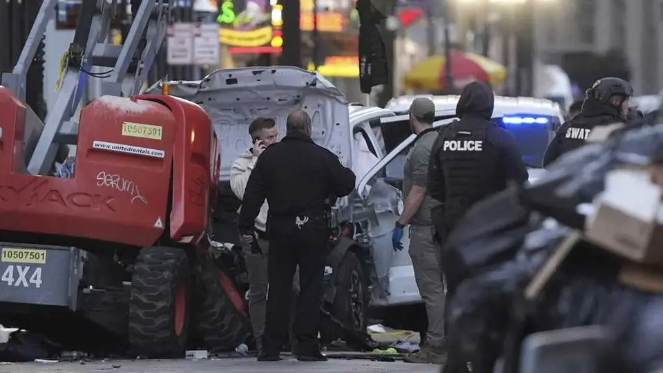 Automovilista en Nueva Orleans atropella y mata a 15 personas en Año Nuevo
