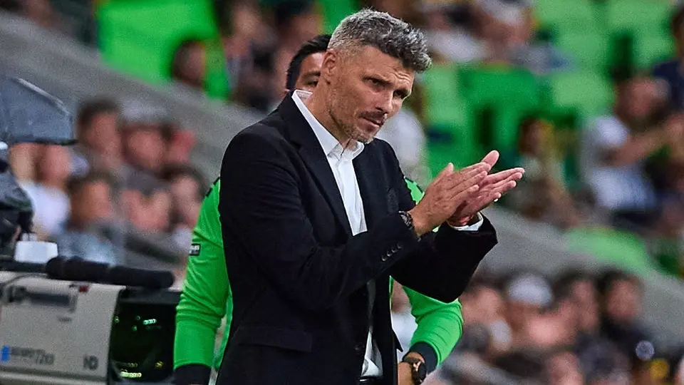 Fernando Ortiz no les cierra la puerta a más refuerzos para Santos