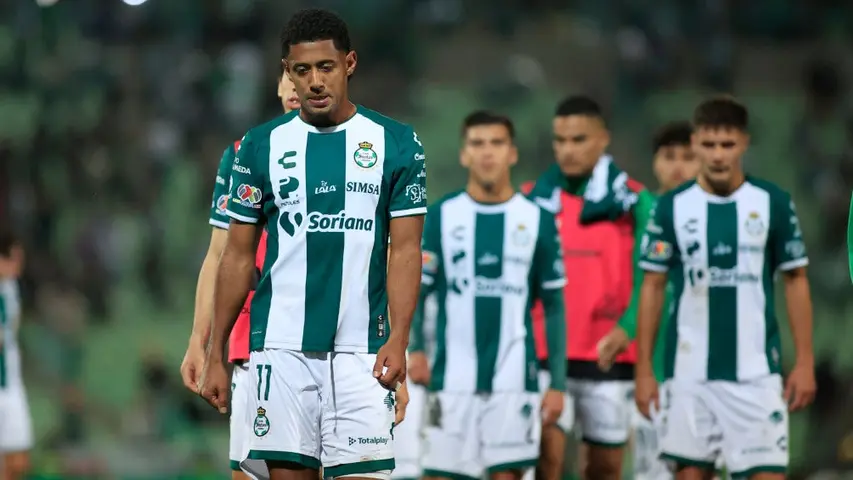Santos Laguna no levanta y cae ante León | IMAGO7