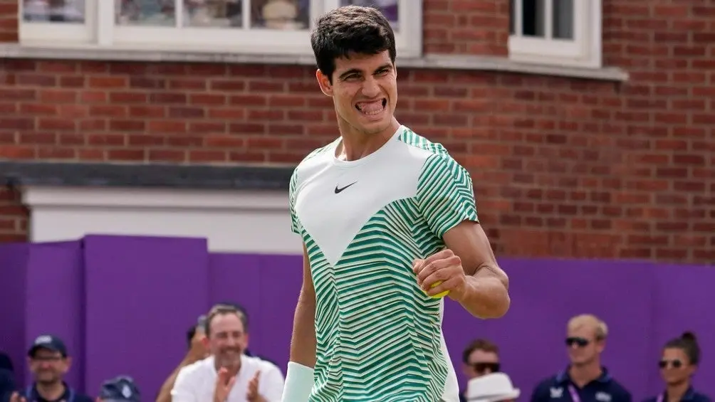 Carlos Alcaraz avanza a la Final en Queen's Club | MEXSPORT