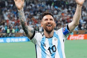 El mundo del futbol felicita a Leo Messi en su cumpleaños 36