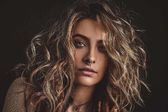 Paris Jackson revela problemas de adicciones: “Soy alcohólica y adicta a la heroína”