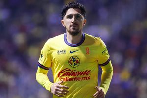 Alex Lora respalda a Diego Valdés en América: “La identidad vale más que el dinero”