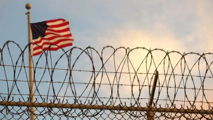 Estados Unidos envía a migrantes ilegales venezolanos a la Bahía de Guantánamo: “Personas ‘altamente peligrosas’”