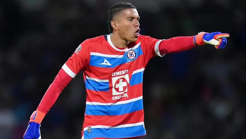 Kevin Mier vuelve a la titularidad con Cruz Azul ante Mazatlán