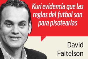 El futbol como 'botín político'