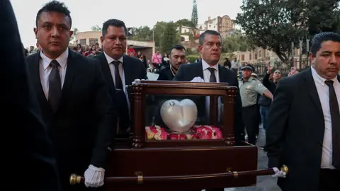 Dulce fue despedida con una misa en su memoria en la Basílica de Guadalupe