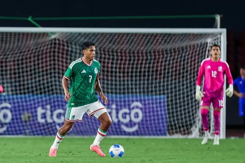 Luis Romo fue de los que más actividad tuvo | MEXSPORT