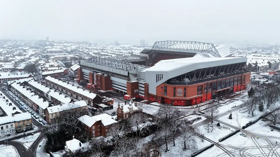 Liverpool vs Manchester United: El Clásico sí se jugará pese a condiciones climática; pudo ser suspendido