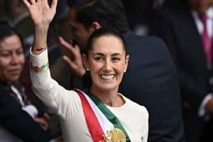 Claudia Sheinbaum invita a su informe de 100 días de gobierno en el Zócalo