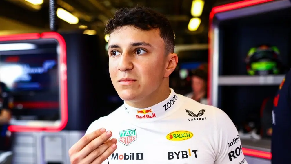 Isack Hadjar eligió el número 6 en la parrilla | RED BULL