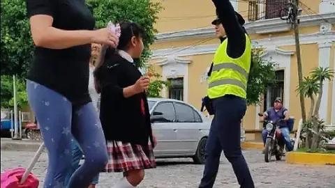 Auxilio Escolar 2025: Secundarias y Bachilleratos en CDMX tendrán vigilante especial en turno vespertino