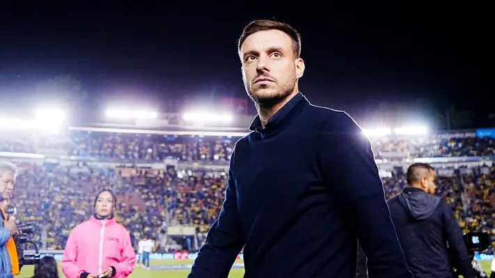 Víctor Velázquez asegura que nadie está por encima de Cruz Azul: "No es un proyecto llamado Anselmi"