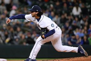 Andrés Muñoz: Consiguió su primer salvamento de la temporada con los Mariners