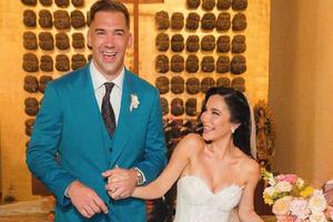 Martha Higareda presume su boda con el estadounidense Lewis Howes
