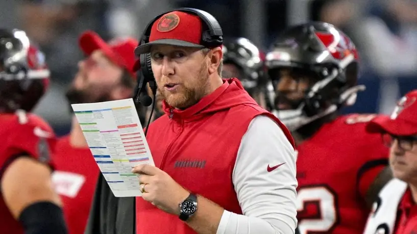 Jaguars contratan a Liam Coen, coordinador ofensivo de los Bucs, como nuevo entrenador