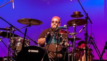 Luca Ortega, exbaterista de San Pascualito Rey, está en terapia intensiva y su familia pide ayuda