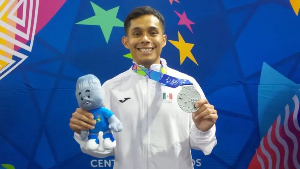 ¡Llegó la segunda para México! Juan Barco logra medalla de plata en halterofilia en Centroamericanos