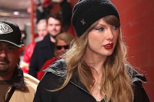 Taylor Swift y el costoso outfit para apoyar a Travis Kelce en el partido contra los Bills