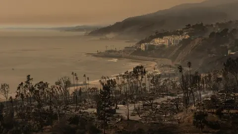 Recintos olímpicos de LA se salvan de incendios, pero la reconstrucción podría afectar preparativos