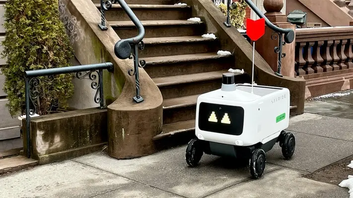 Uber lanza servicio de entrega de comida a través de robots en Estados Unidos