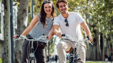 Semovi invita a paseo nocturno del amor y la amistad 2025