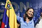 El Tribunal Supremo de Venezuela inhabilita la candidatura presidencial de la candidata María Corina Machado, líder opositora