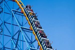 Exigen justicia por la muerte de un joven de 17 años tras bajar de un juego en Six Flags México