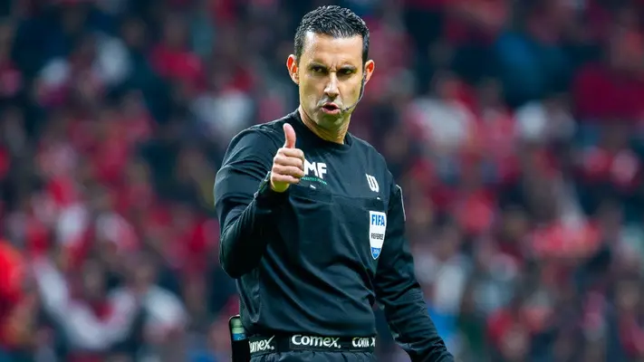 César Arturo Ramos Palazuelos designado para pitar el América vs León de la Jornada 9