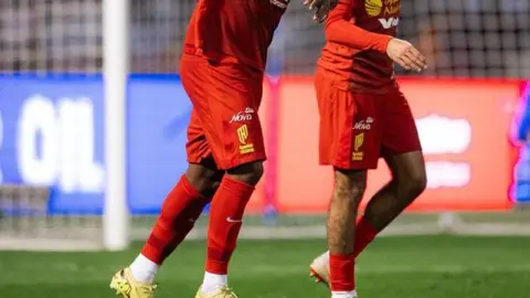 Al Qadasiya vs Al-Ettifaq: ¿Dónde y cuándo ver a Julián Quiñones?