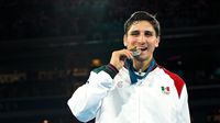 Marco Verde, medallista olímpico en París 2024, da el salto al boxeo profesional