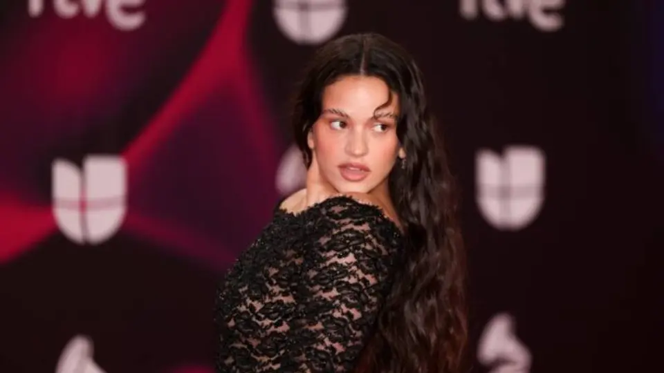 Rosalía se disculpa tras polémica por comentarios sobre Picasso: esto fue lo que dijo / VIDEO